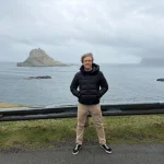 Ken Howery avmyndaður í Føroyum